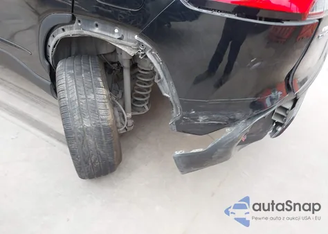 2024 Toyota Corolla Cross Xle z USA, uszkodzony, nr VIN 7MUDAAAGXRV087910